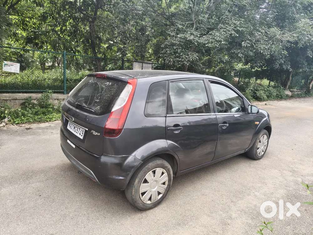 Ford Figo 1.2 Petrol Zxi 2011