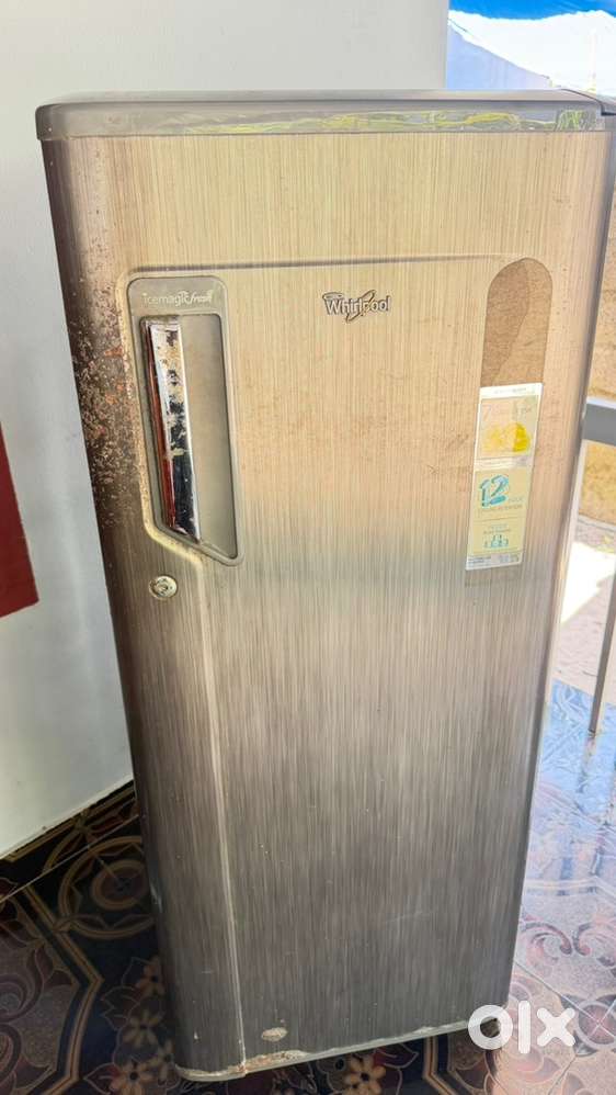 WHIRLPOOL REFRIGERATOR