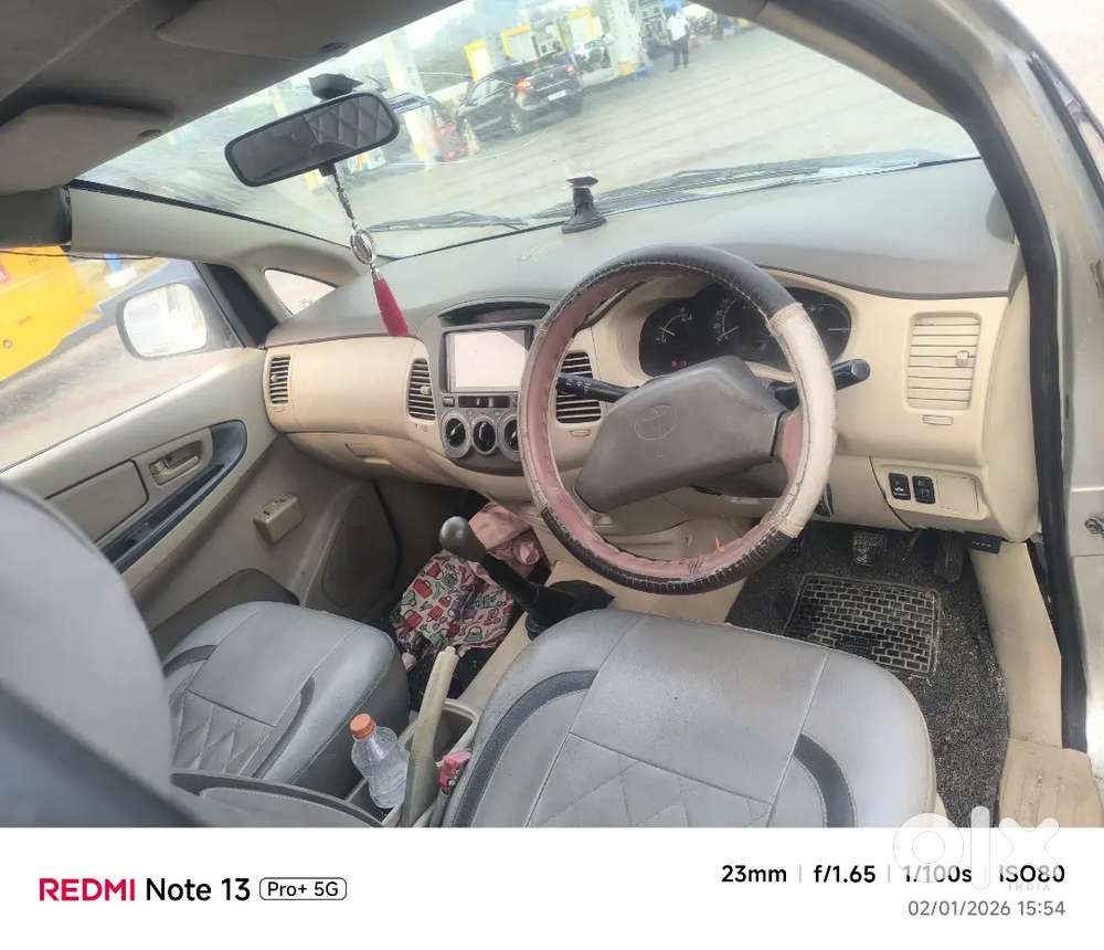Toyota Innova 2.0 E 2006