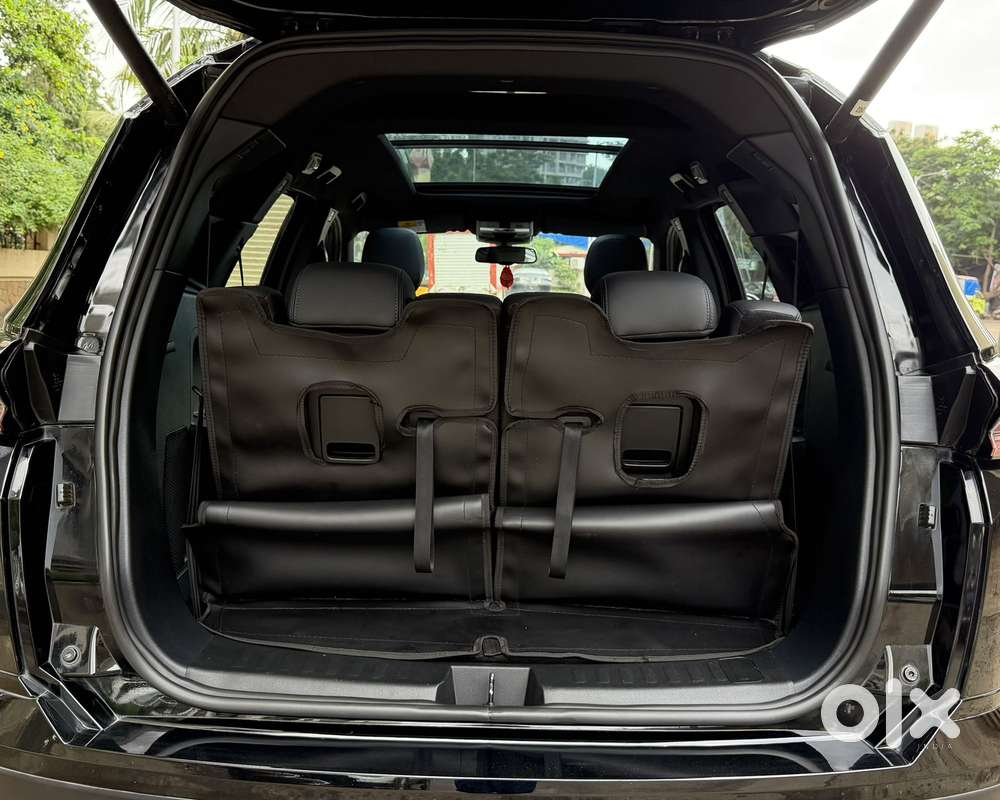 Tata Safari Accomplished X Plus 7 Str Dark Edition At, 2025, Diesel