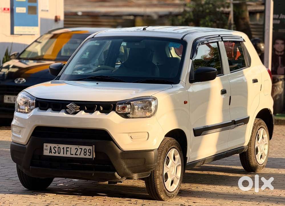 Maruti Suzuki S-presso Vxi Opt, 2023, Petrol