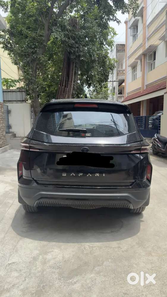 Tata Safari 2024 — Accomplished Plus, Dark Edition, 7s At Diesel.