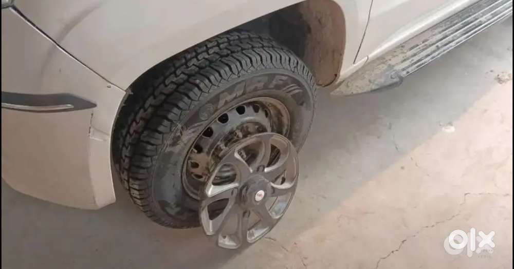 Mahindra Tuv 300 2017 Diesel 64000 Km Driven