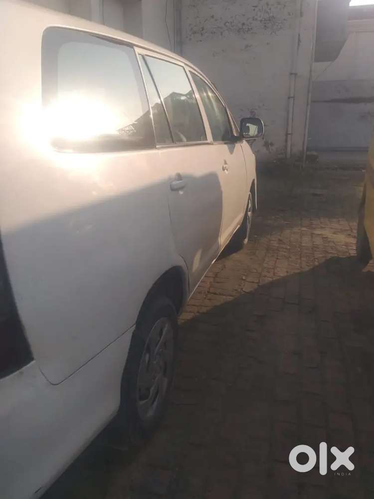 Toyota Innova 2010