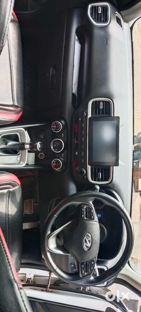 Hyundai Venue Petrol 2019