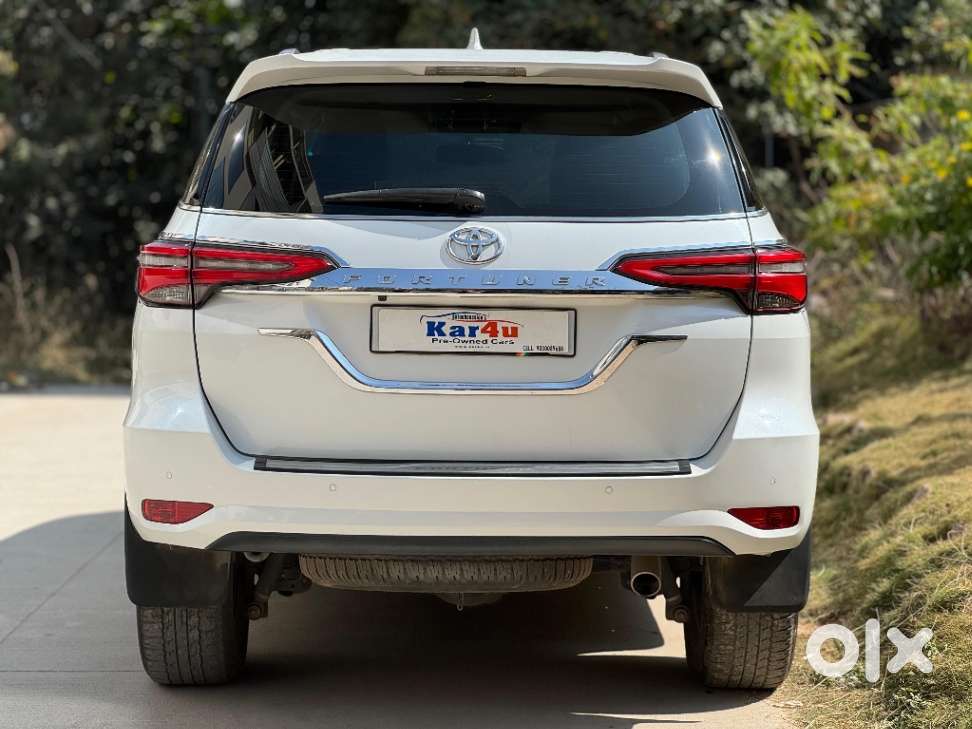 Toyota Fortuner [2021-ongoing] 2.8 2wd Diesel At, 2022, Diesel