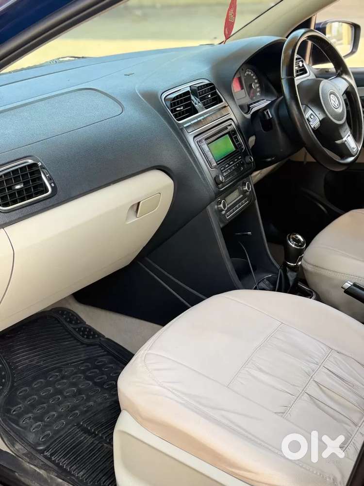 Volkswagen Polo Petrol Highline 1.2l, 2013, Petrol