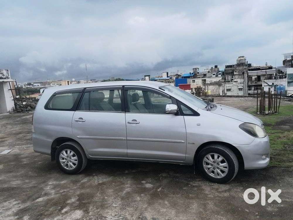 Toyota Innova 2.5 V 7 Str, 2011, Diesel