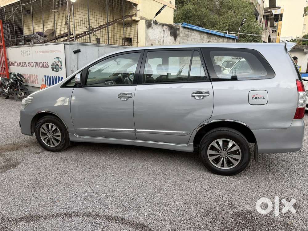 Toyota Innova 2.5 Vx 8 Str, 2015, Diesel