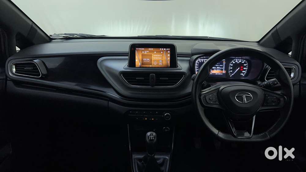 Tata Altroz 1.2 Xz Plus Dark Edition, 2021, Petrol