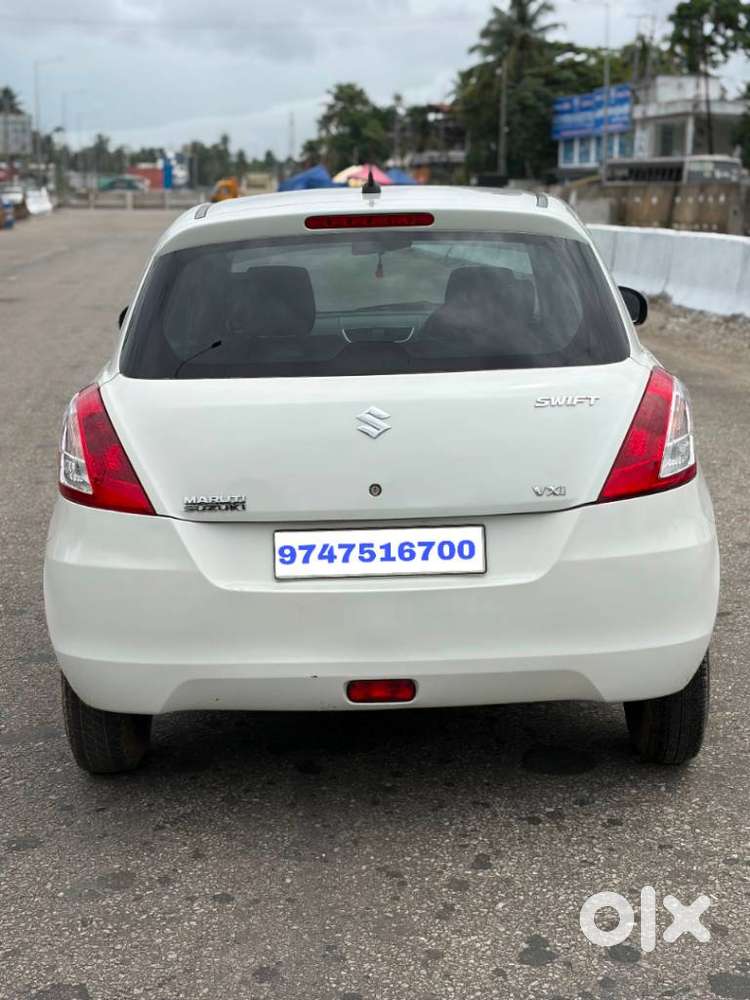 Maruti Suzuki Swift Vxi + Manual, 2012, Petrol