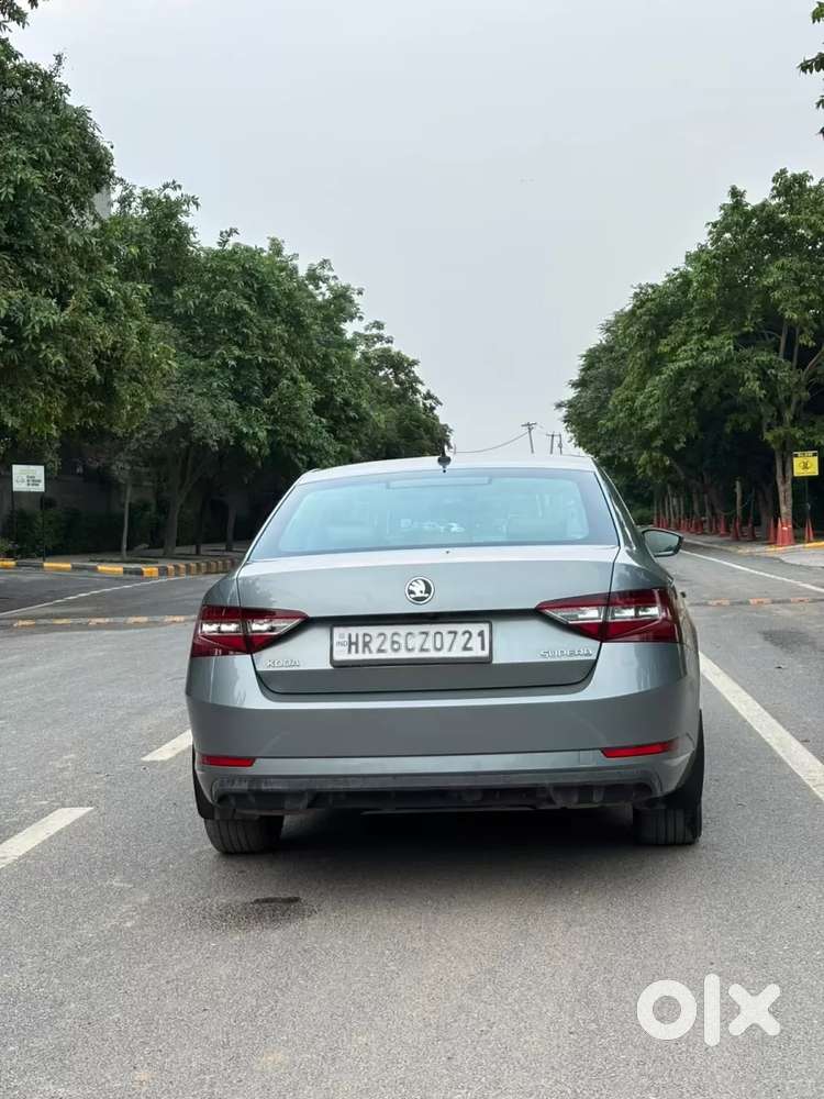 Skoda Superb 2.0 L&k Tsi At, 2016, Petrol