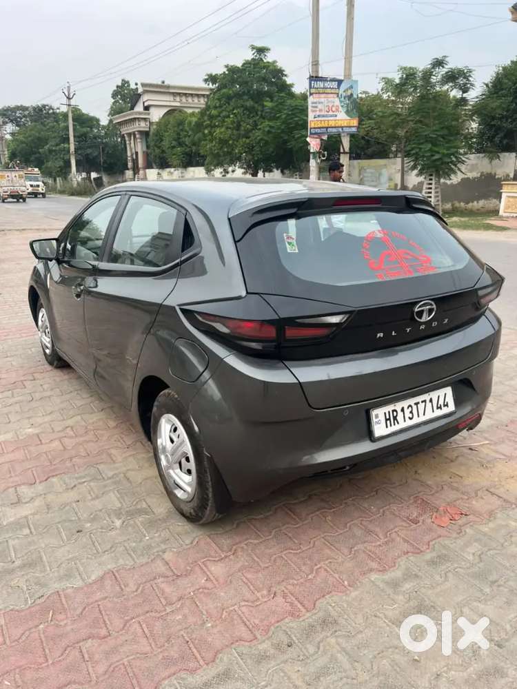 Tata Altroz 1.2 Xe 2023