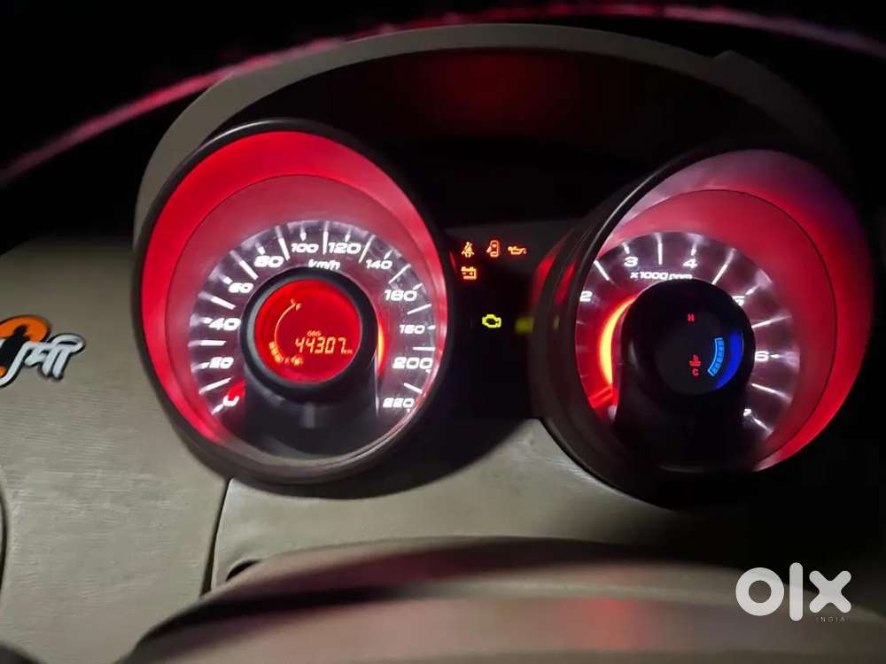 Mahindra Xuv500 2014 Diesel Well Maintained