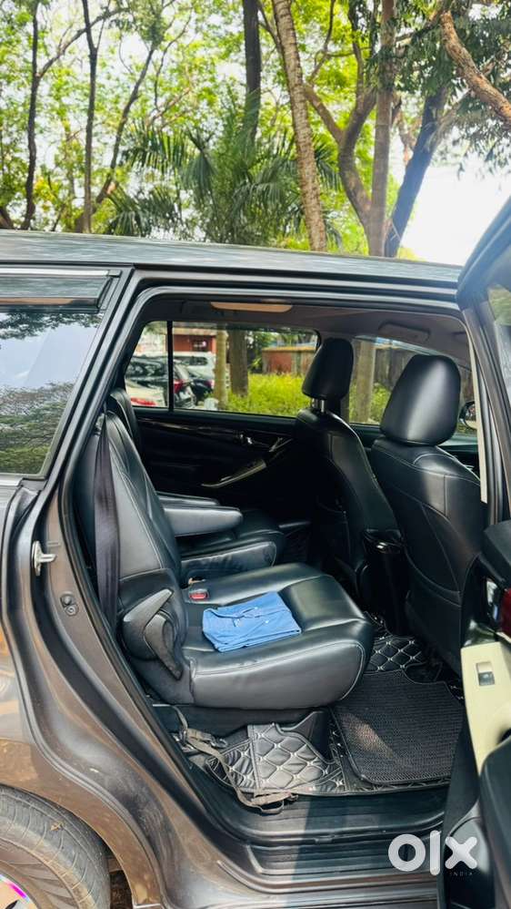 Finance Available Toyota Innova Crysta 2017 Diesel 146000 Km Driven