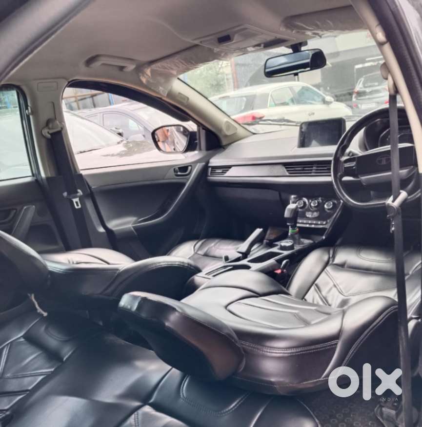 Tata Nexon Smart Plus1.2 Revotron Petrol 5 Mt, 2024, Petrol