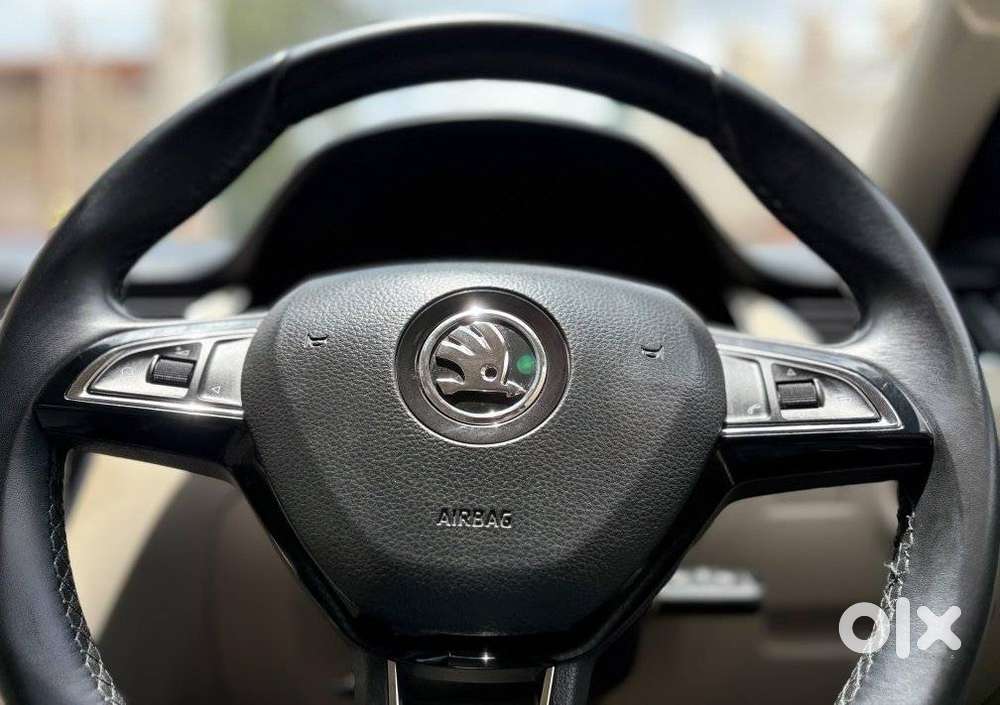 Skoda Octavia 1.8 Tsi At Style, 2018, Petrol