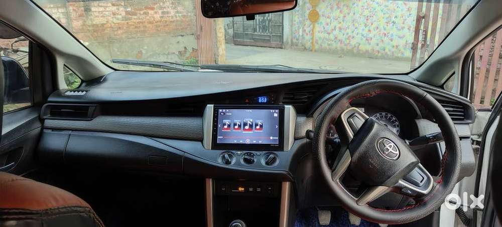 Toyota Innova Crysta 2.4 G Mt 8s, 2018, Diesel