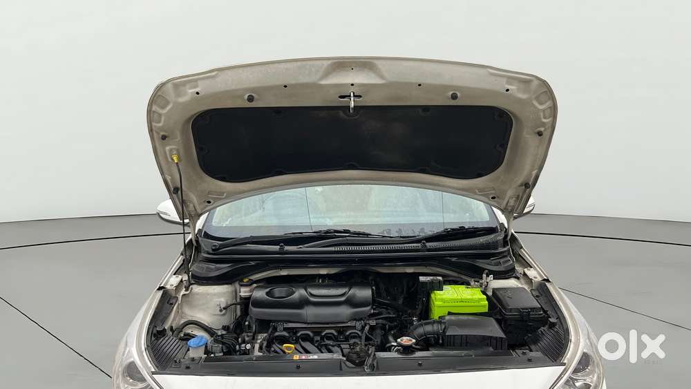 Hyundai Verna 1.6 Vtvt Sx, 2019, Petrol