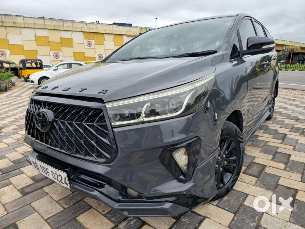 Toyota Innova Crysta 2.4 V, 2017, Diesel