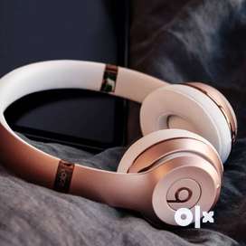 Selling Used Beats Solo 3 wirelessheadphones