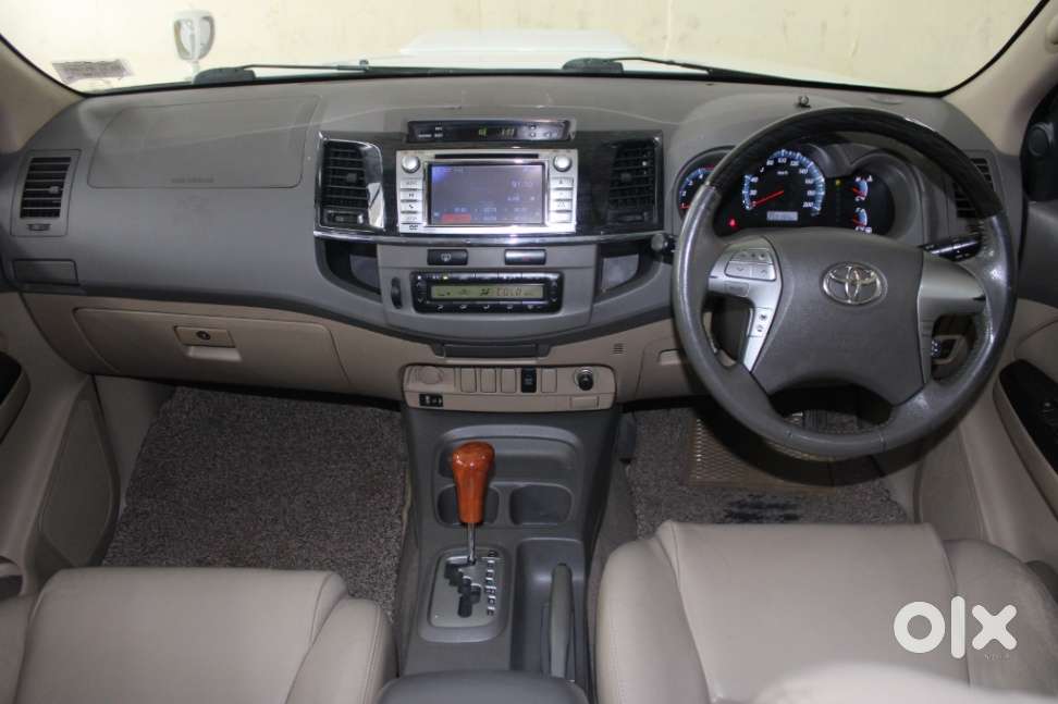 Toyota Fortuner 3.0 4x2 Automatic, 2012, Diesel