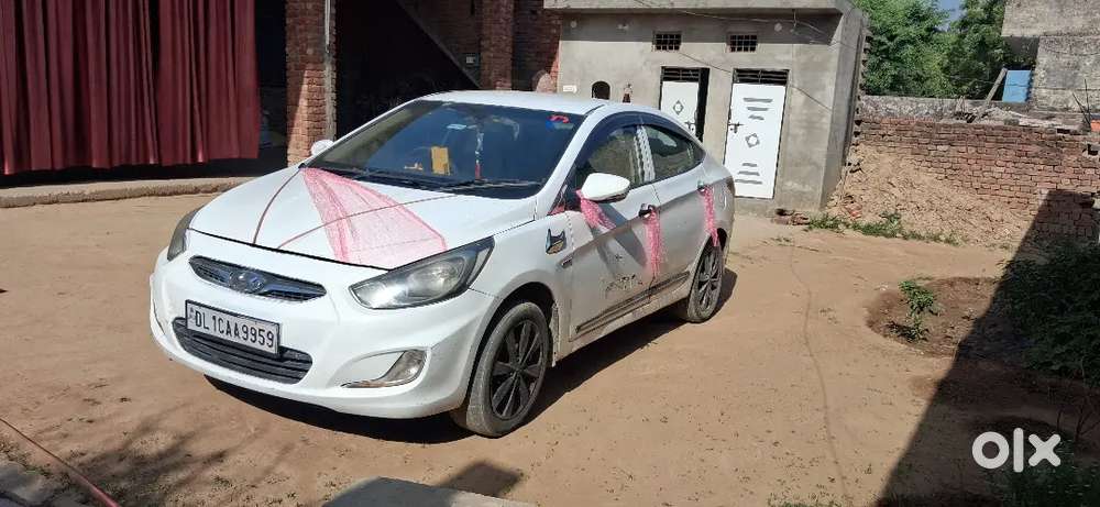 Verna Model 2011