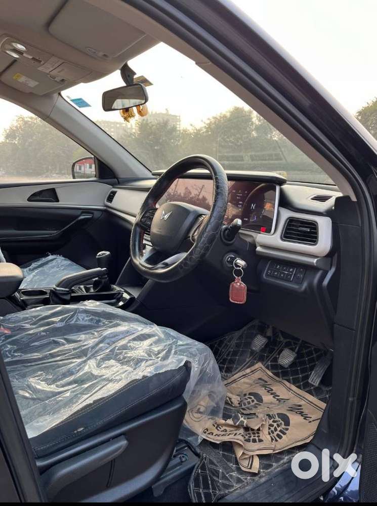 Mahindra Xuv700 2.2 Ax 5 Diesel Mt Str, 2022, Diesel