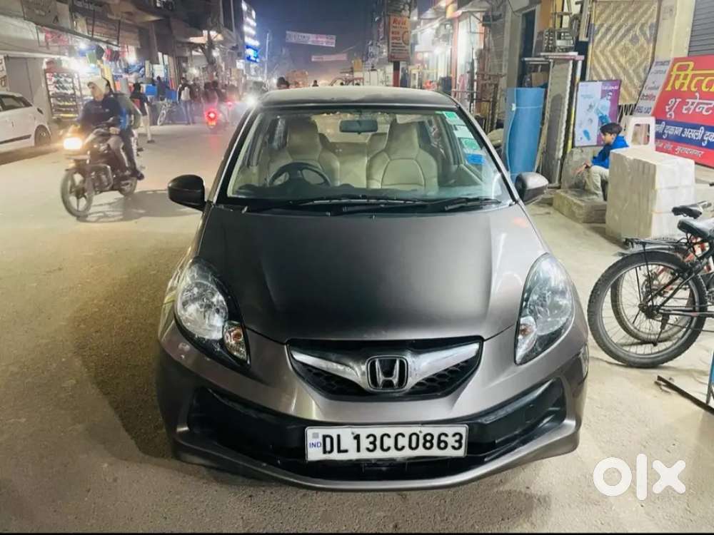 Honda Brio 2012 Petrol Well Maintained