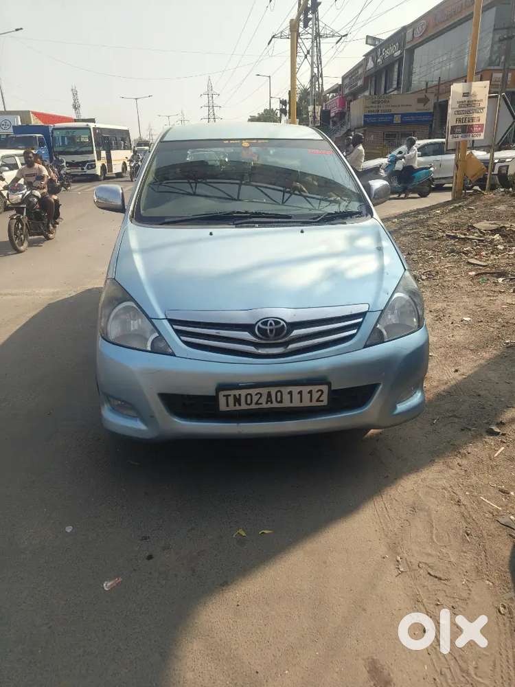 Toyota Innova 2010