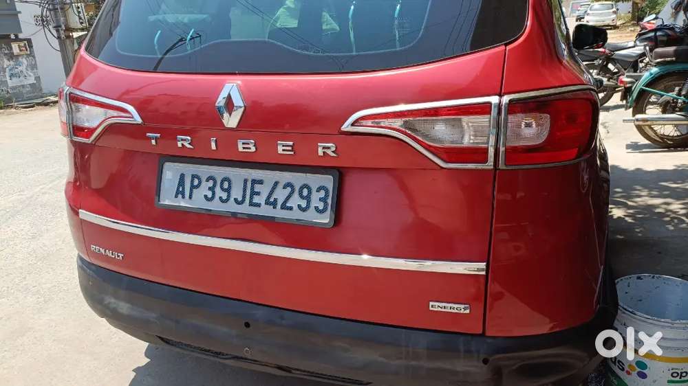 7 Seater Car , 40000 Km