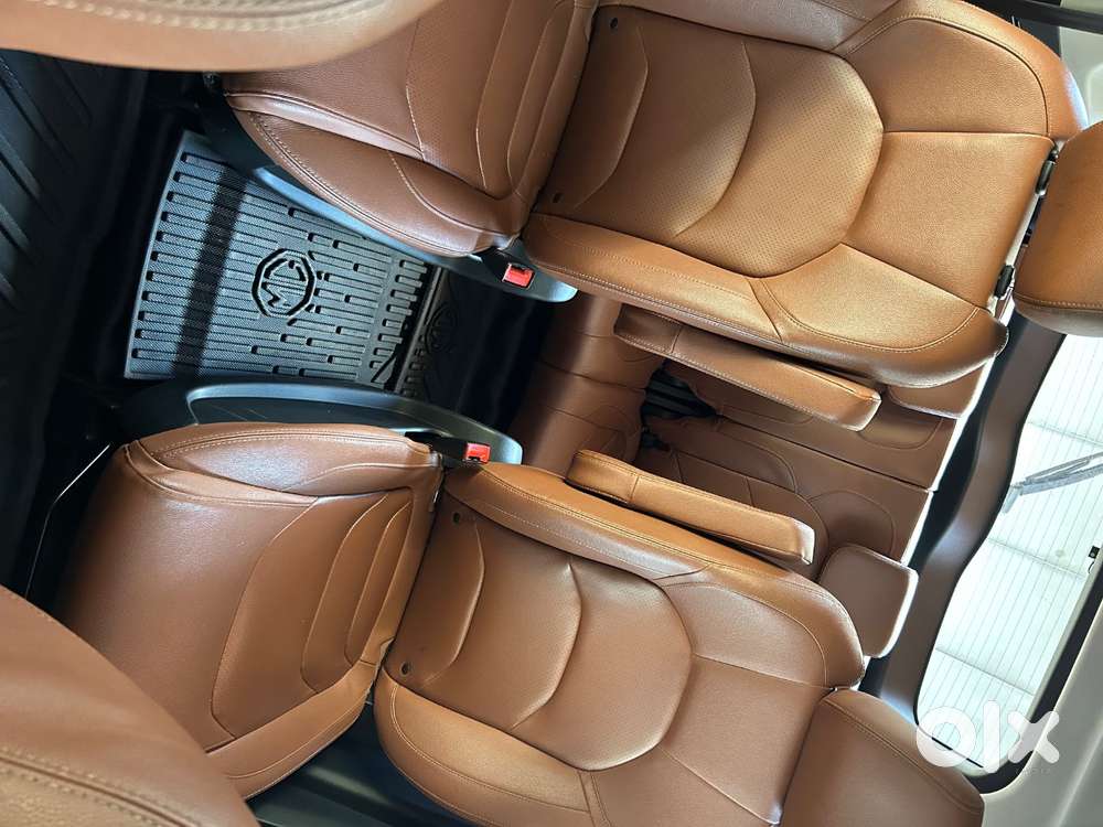 Sunroof, Electric Seats, Ventilated Seats, 360 Cam, Etc Etc