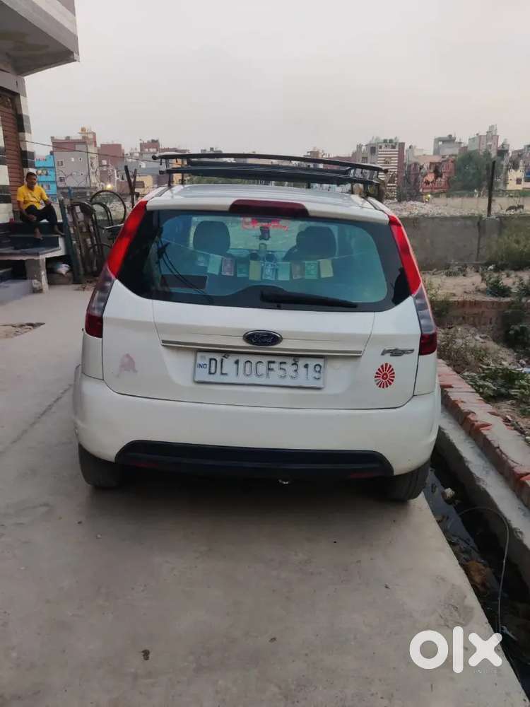 Ford Figo Petrol Cng 2014 Well Maintained