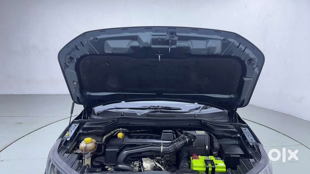 Mahindra Xuv300 W8 Option Dual Tone Diesel, 2021, Diesel