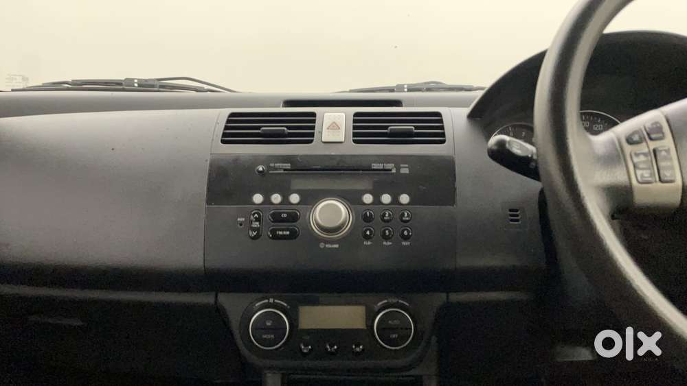 Maruti Suzuki Swift 2004-2010 Zxi Bsiv, 2011, Petrol