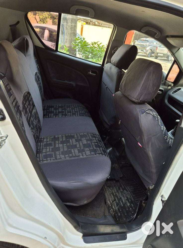 Maruti Suzuki Ritz Vxi, 2012, Petrol