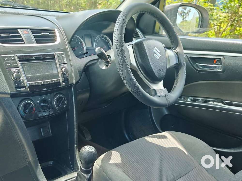 Maruti Suzuki Swift Vxi 1.2 Abs Bs-iv, 2014, Petrol