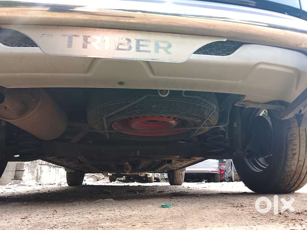 Renault Triber Rxz, 2024, Petrol