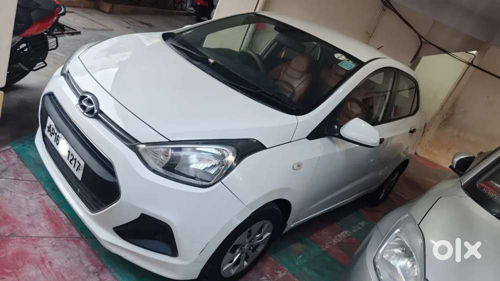 Hyundai Xcent Vtvt. 2014 Petrol 115000 Km Driven