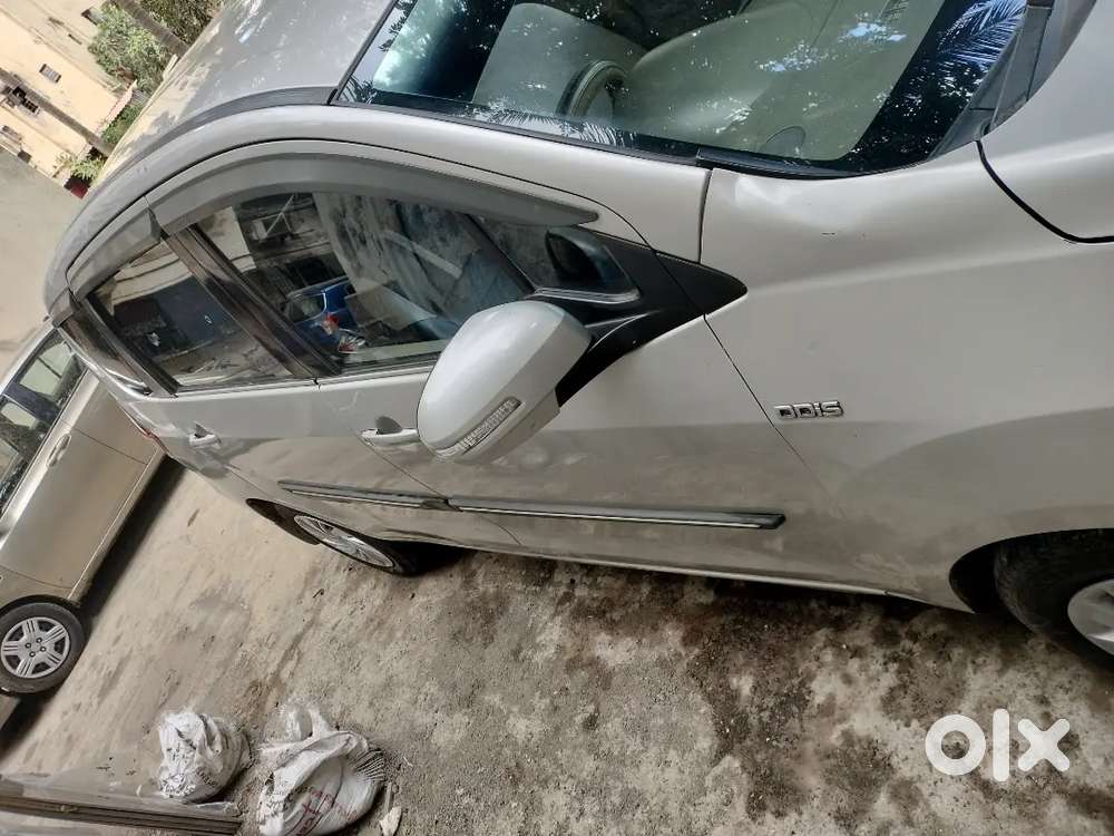 Maruti Suzuki Ertiga 2017/nov Diesel 399000 Km Driven