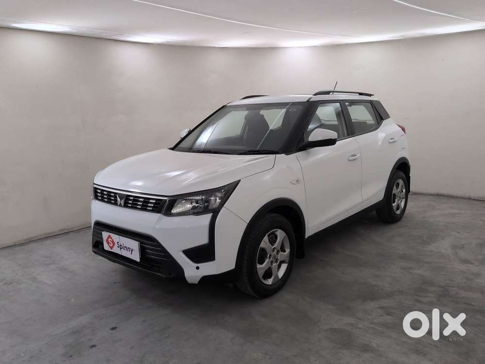 Mahindra Xuv300 1.2 W6 Amt Petrol, 2024, Petrol