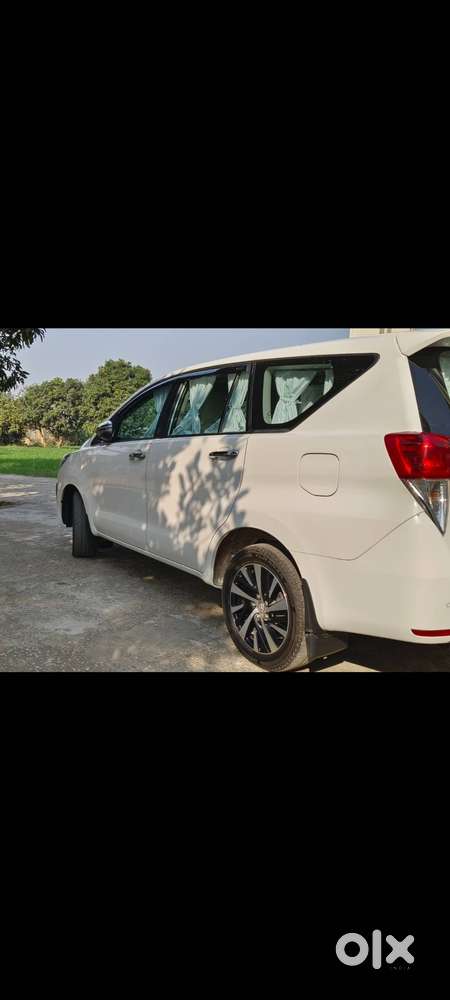 Toyota Innova Crysta