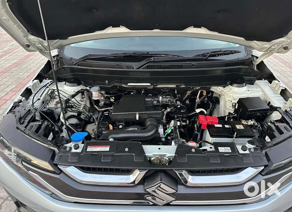 Maruti Suzuki Brezza 1.5 Zxi Smart Hybrid, 2022, Petrol