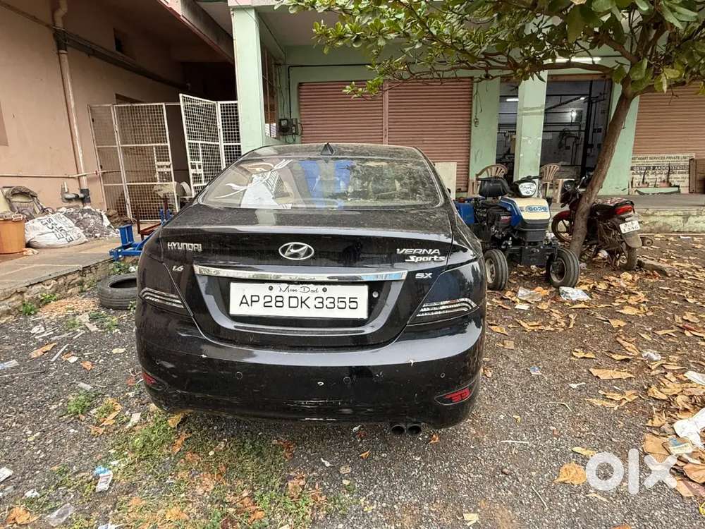 Hyundai Verna 2011 Diesel 200000 Km Driven