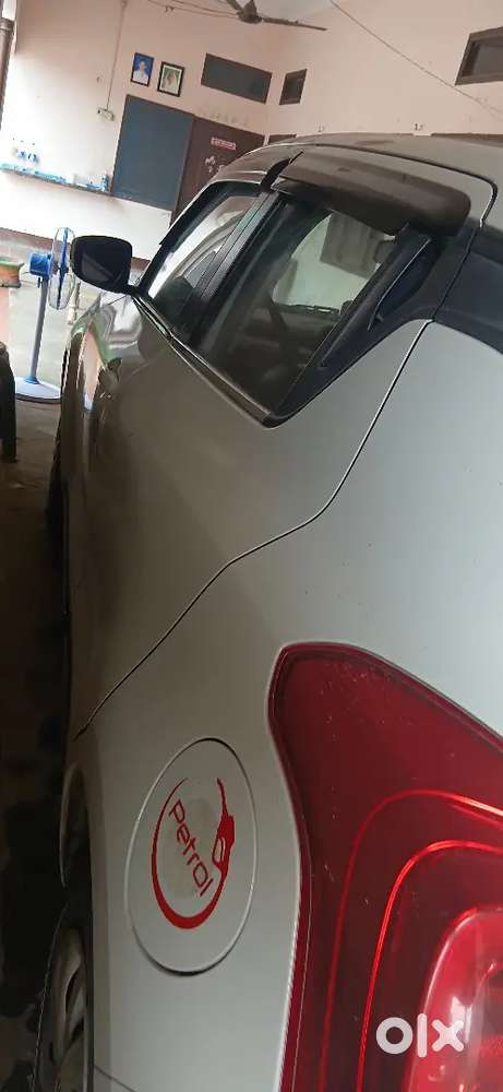 Maruti Suzuki Swift Vxi 2023
