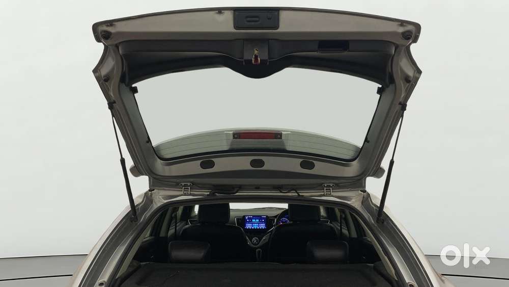 Maruti Suzuki Baleno 1.2 Cvt Zeta, 2017, Petrol