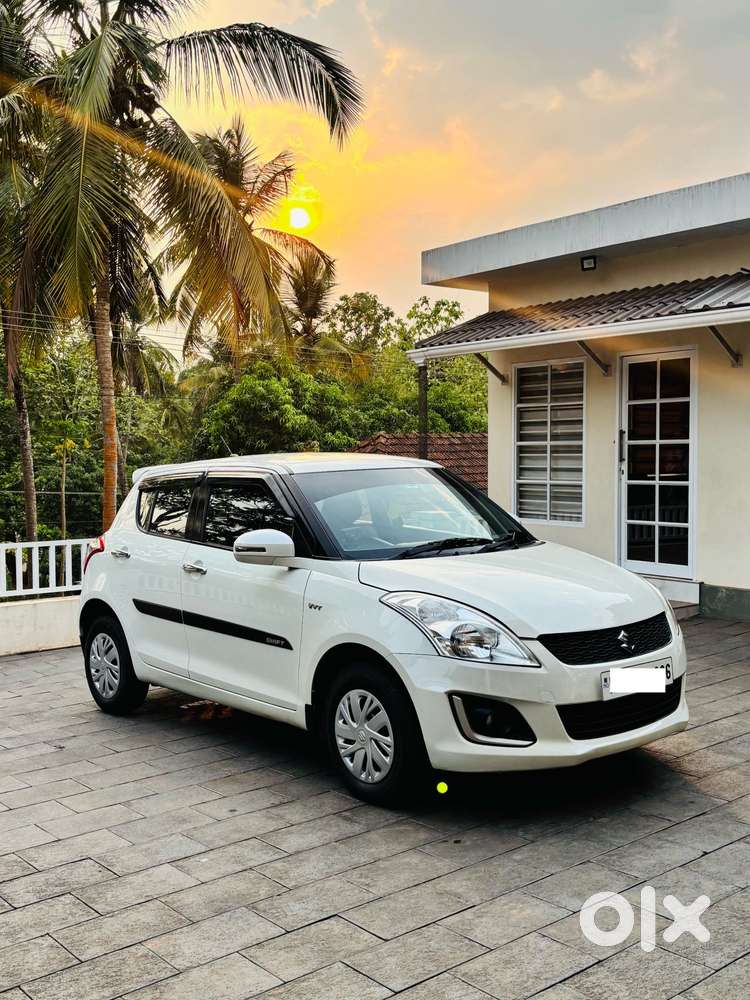 Maruti Suzuki Swift Vxi Optional, 2017, Petrol