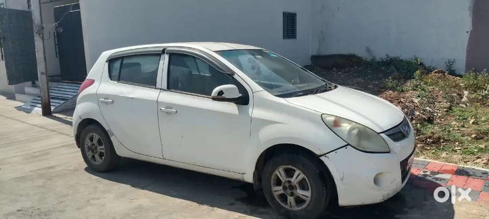 Hyundai I20 2012 Diesel 100000 Km Driven