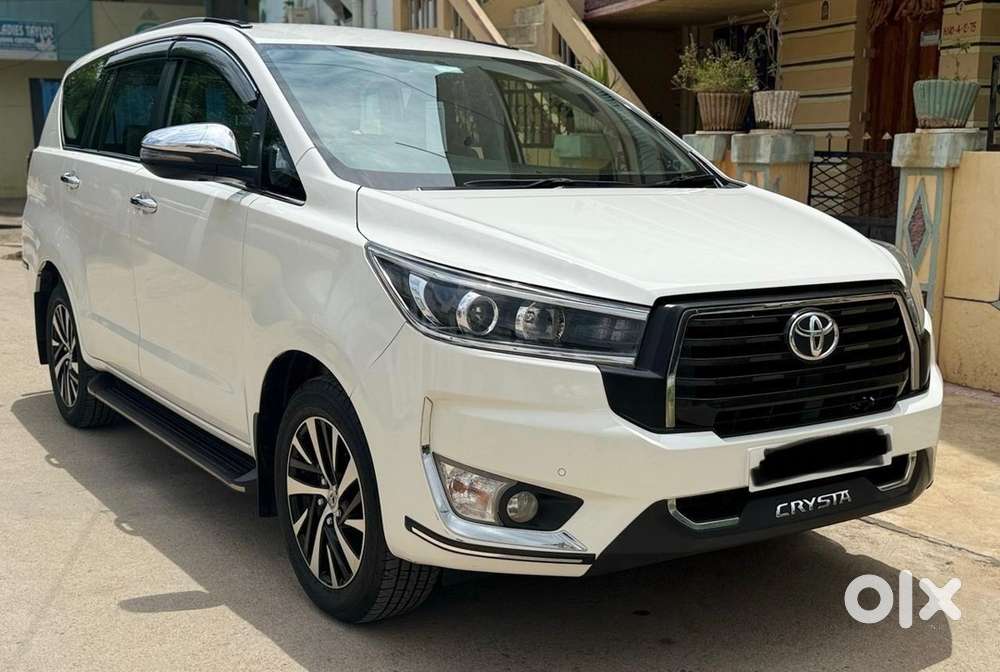 Toyota Innova Crysta 2023 Diesel Manual