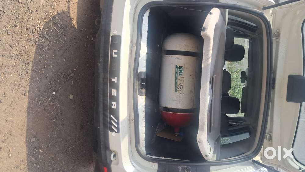 Duster Petrol Cng